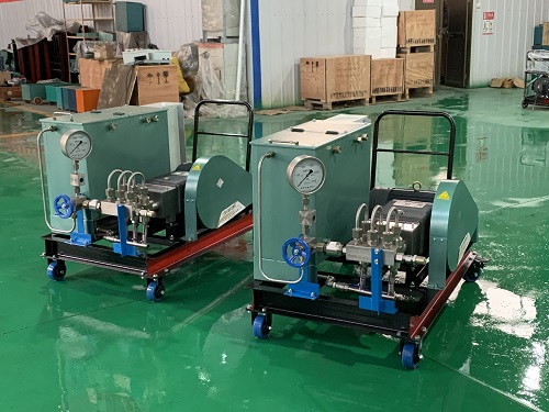 7.5KW 3DY-125/160超高压电动试压泵货发往广州